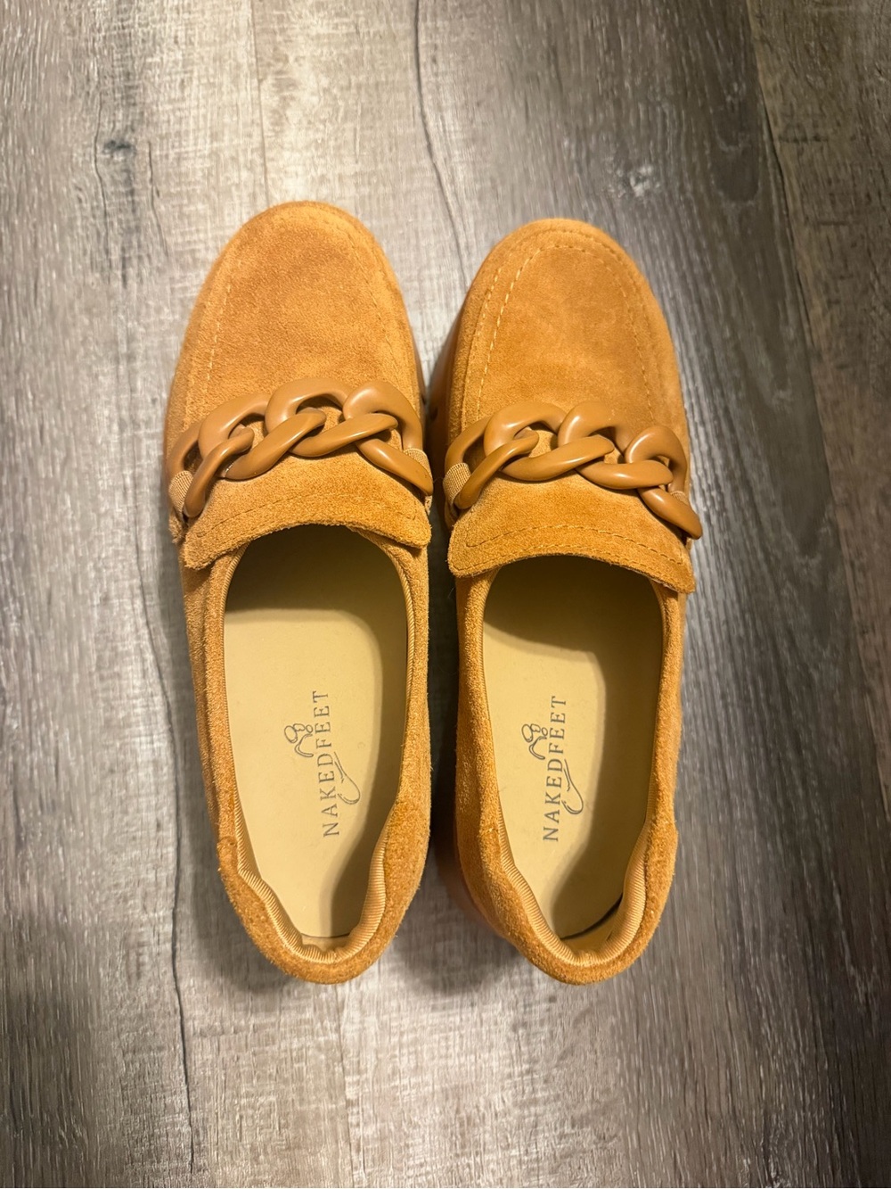 Naked Feet Women's Tan Suede Chain-Detail Loafers